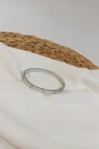 Toptan Kartier Alaşım Kelepçe Bileklik Gümüş Renk- 127