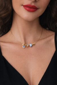 Toptan Altın Renk Beyaz Mineli Yonca Pandora Model Zirkon Kolye - 2996