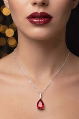 Toptan Gümüş Renk Sıra Taşlı Bordo Damla Model  Sf  Zincir Çelik Kolye - 3846