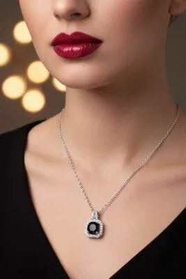 Toptan Gümüş Renk Kare Siyah Taş Sf Zincir Çelik Kolye - 3862