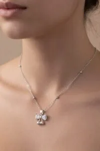 Alternative view of Toptan Gümüş Renk Kalp Fiyonk Model Top Zincir Çelik Kolye- 3854