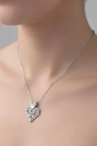 Alternative view of Toptan Gümüş  Renk Sallantılı Kalp Baget Model Top Zincir Çelik Kolye- 3850